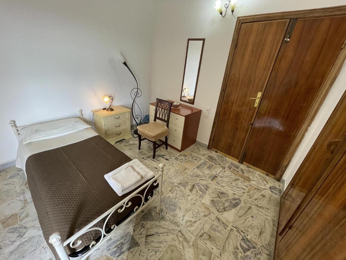 B&B Caterina Biccari Eksteriør bilde